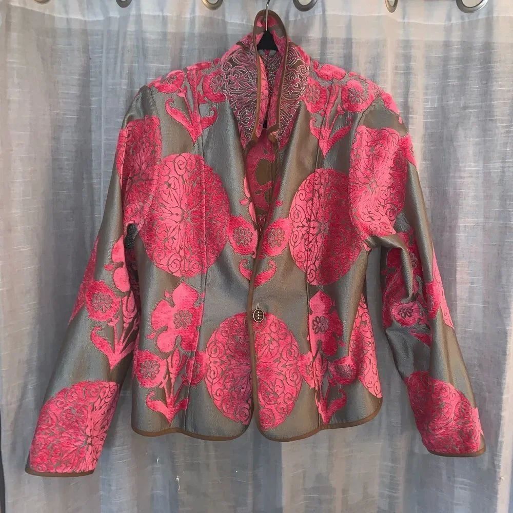 Khangura Beautiful Reversible Upholstered Jacket